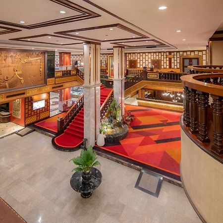 Alexander Hotel Bangkok Bagian luar foto