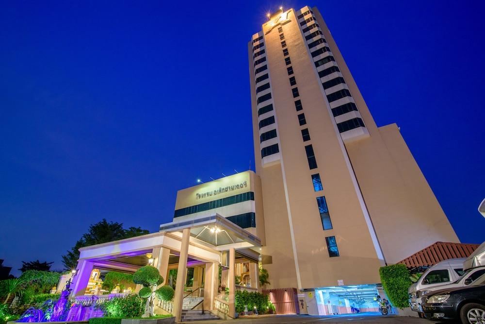 Alexander Hotel Bangkok Bagian luar foto