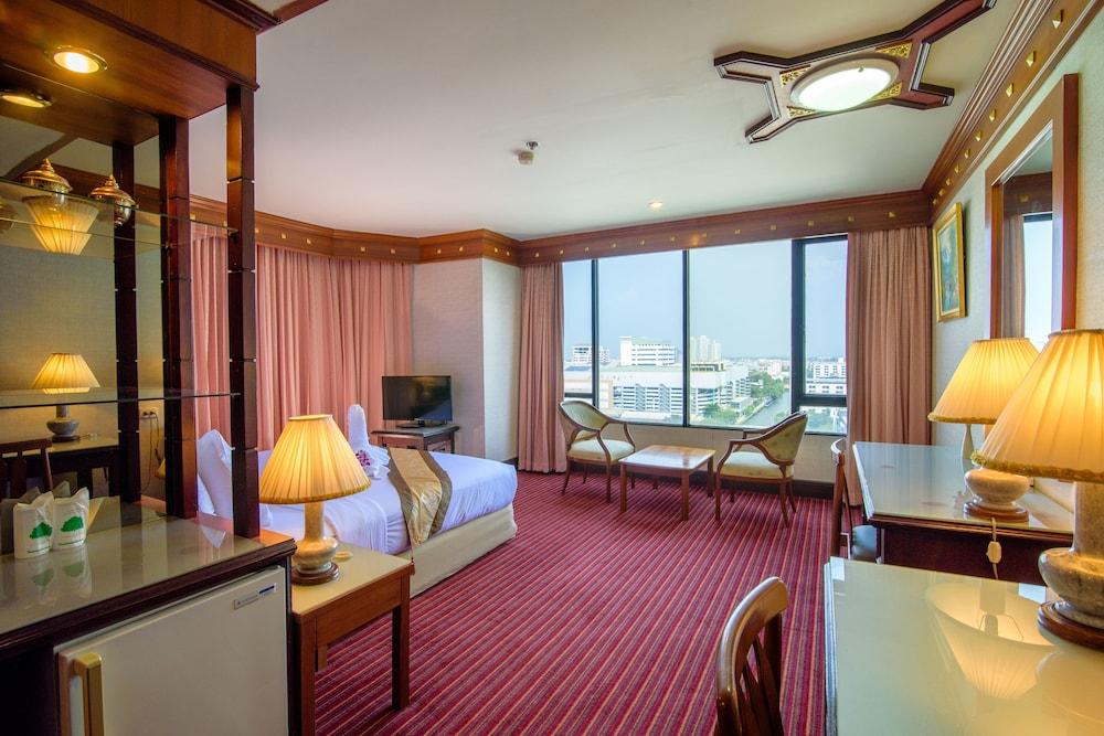 Alexander Hotel Bangkok Bagian luar foto