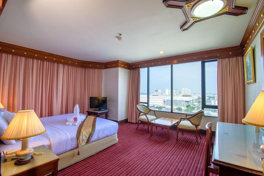 Alexander Hotel Bangkok Bagian luar foto