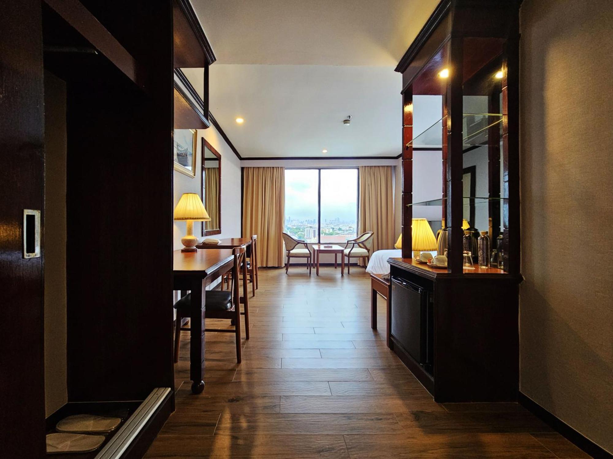 Alexander Hotel Bangkok Bagian luar foto